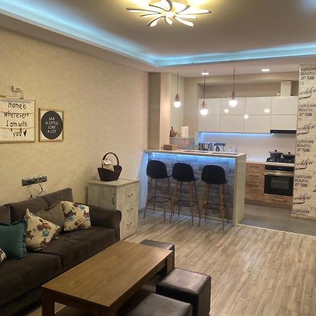 Batumi Heaven Apartment ภายนอก รูปภาพ